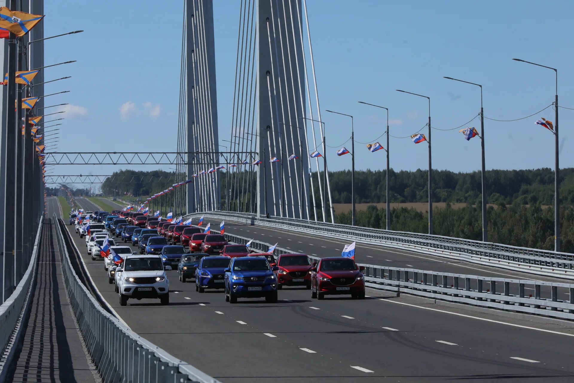 Была открыта новая дорога. Октябрьский мост Череповец. Некрасовский мост Вологда. Архангельский мост Череповец. Новый мост в Череповце.