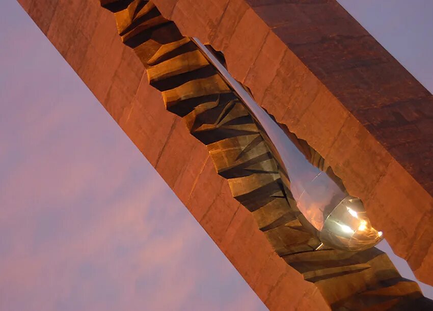 Фрагмент скорби. Прощальная свеча. Траурная фотография. Зажгите свечи. Фрагмент скорби.