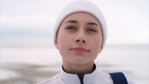 Olesya Rulin in Семейный уик-энд (2013). 