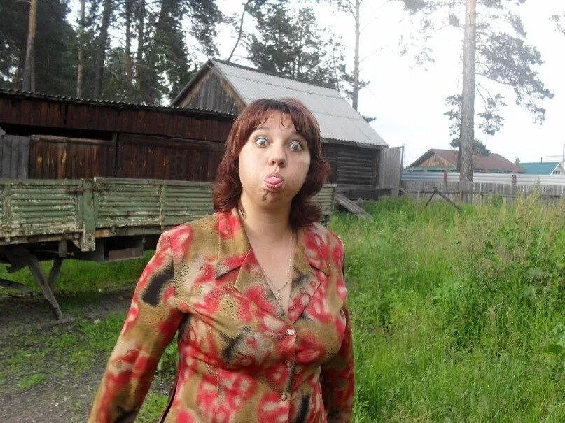 Она девочка из глубинки
