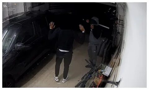 Отбился от нападавших