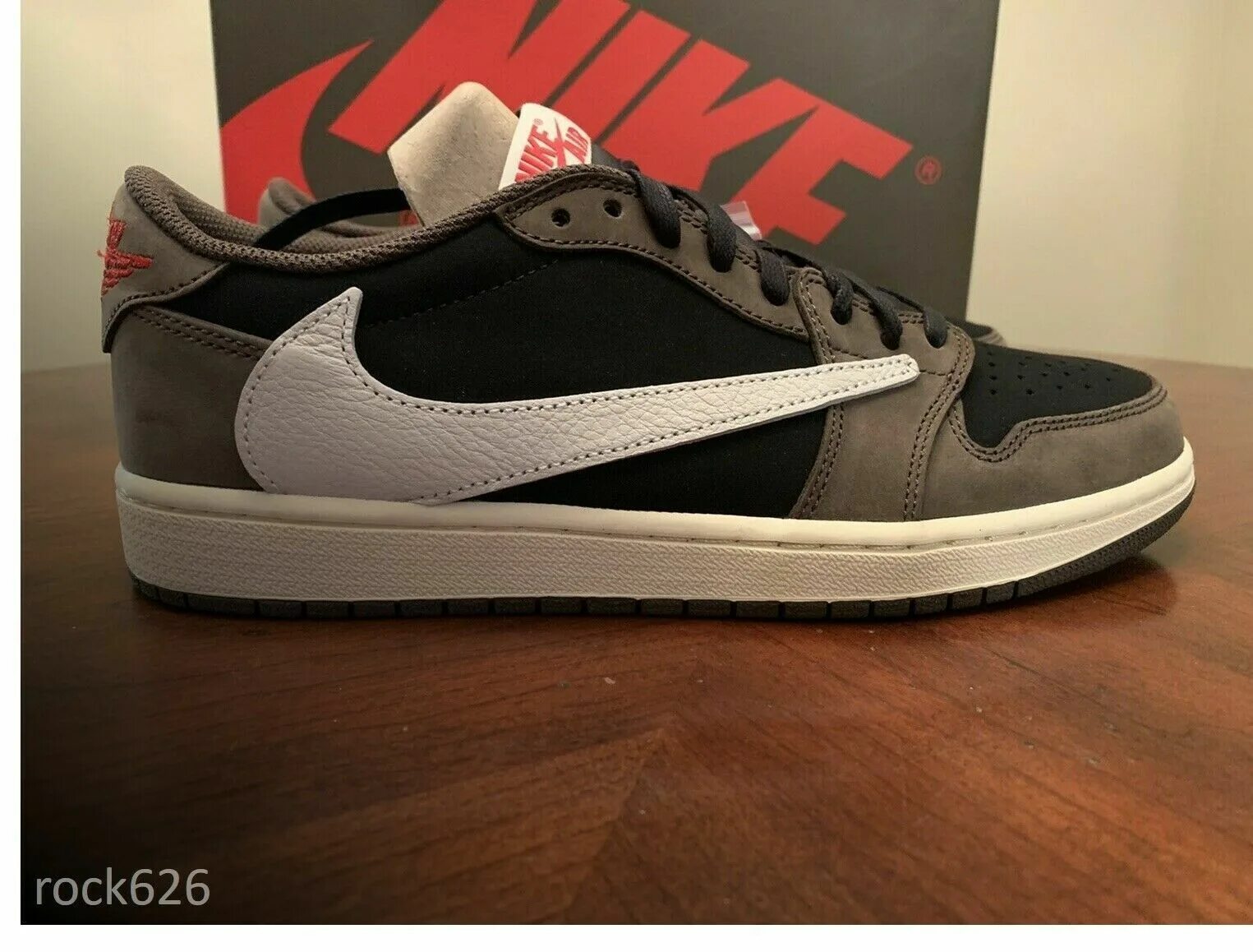 Nike Air Jordan 1 Low Retro og SP. Nike Air Jordan 1 Retro Low og SP Travis Scott. Jordan 1 Retro Low og SP. Jordan 1 Retro Low og SP Travis Scott.