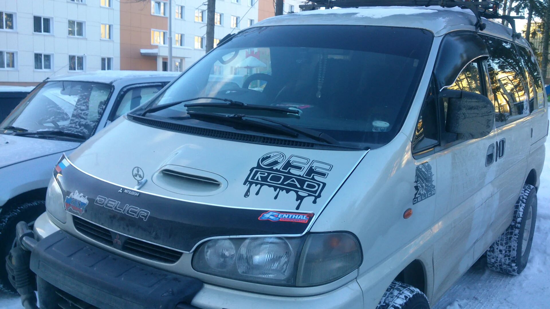 Mitsubishi delica p25w. Ммс делика 2000. Мицубиси делика p25w 1990. Митсубиси делика 97. Мицубиси делика 93.