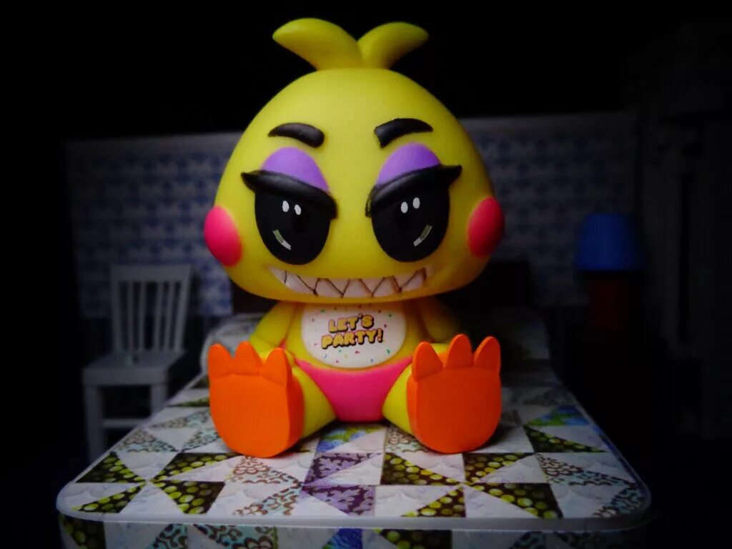 Игрушечная чика фнаф. Джеко чика игрушка фнаф. фигурка чика фнаф 2. фигурки фнаф2 той чика игрушки. плюшевая игрушка чики.