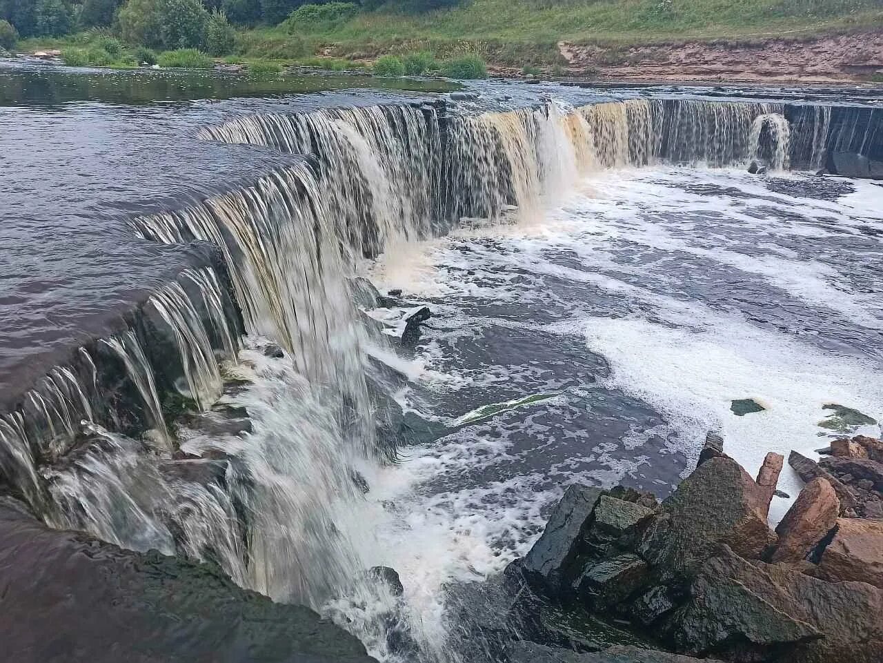 Большой тосненский водопад. Тосненский (Гертовский) водопад,. Тосно водопад. Водопад Тосно Ленинградская область.