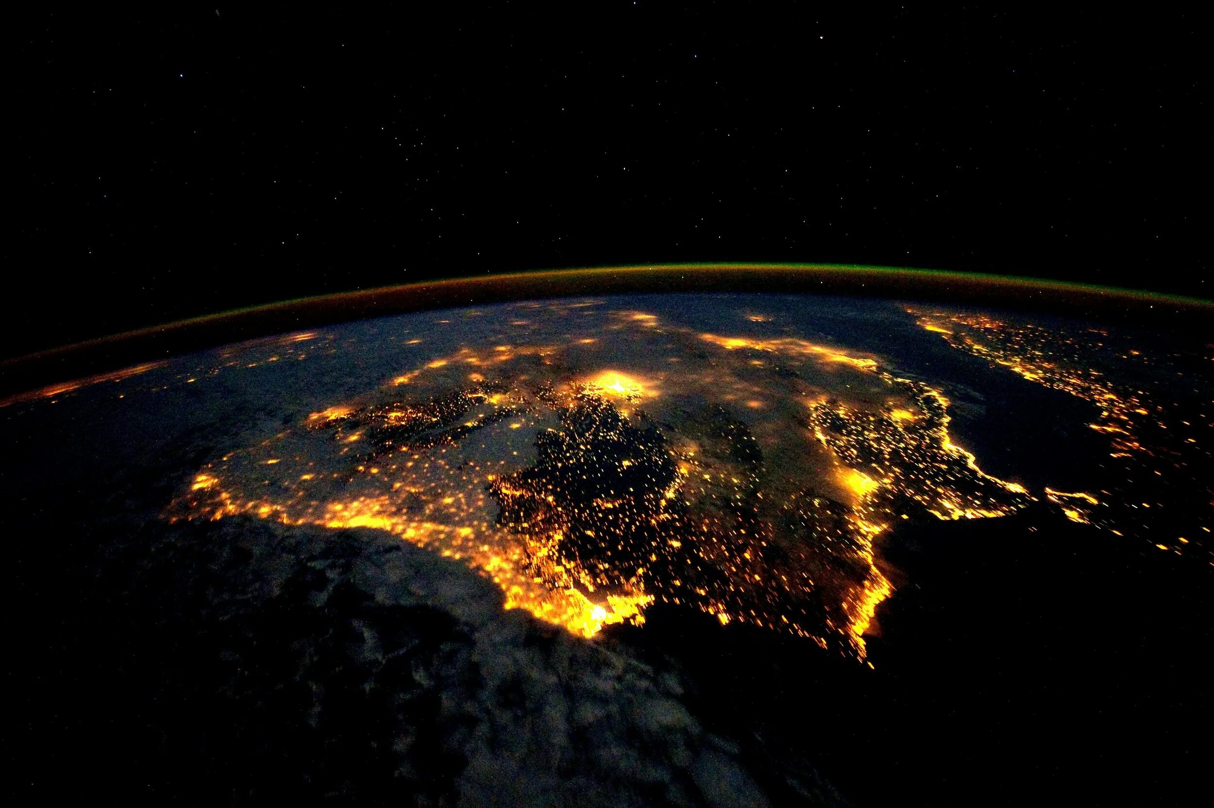Почему земле 2025 лет. Почему земле 2025 лет