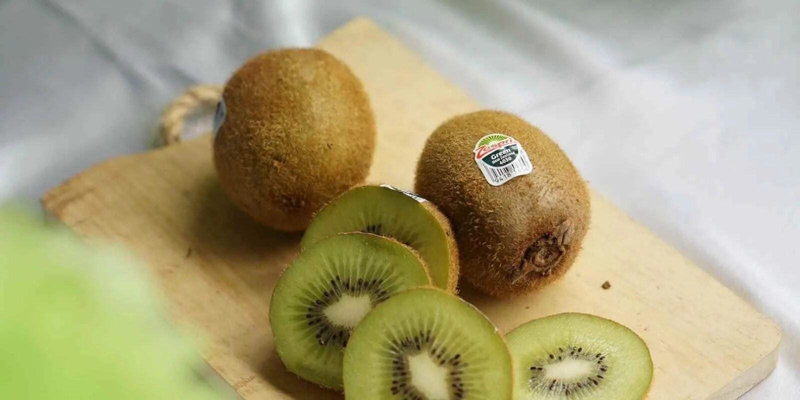 Морской киви. Киви Голд Zespri. Киви маракуйя гуава. В новой Зеландии называют фрукт киви — «Kiwifruit». Zespri Kiwifruit Singaporean.