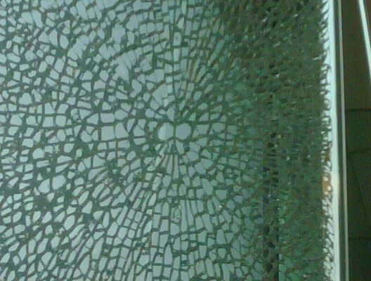 Стекло никель. Полка никелированная в ванну. Стекло никель. Ручки для шкафа синие. Разбитое каленое стекло.