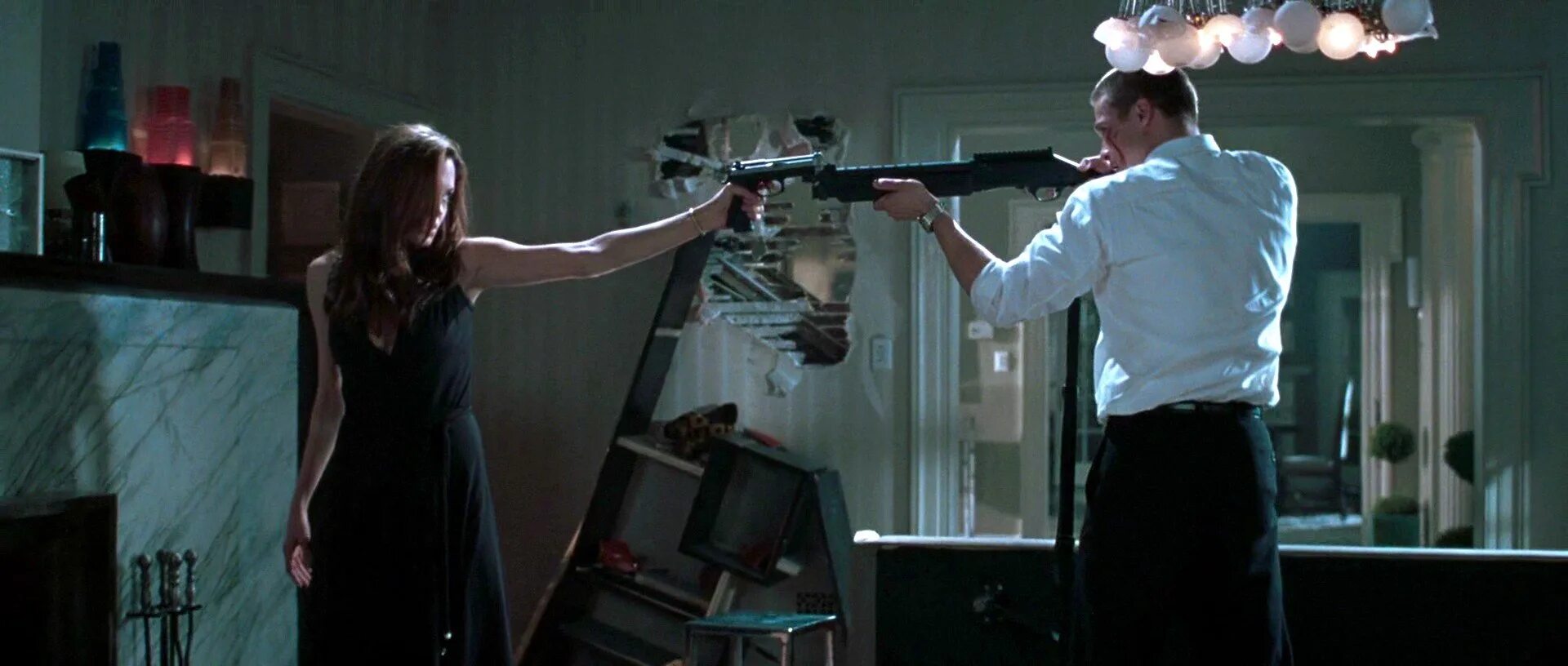 Брэд питт мистер и миссис смит. Постермистер и мисис смит. Мистер и миссис смит 2005 обложка. Анджелина джоли кадры из мистер и миссис смит. Бред питт мистер и миссис смит.