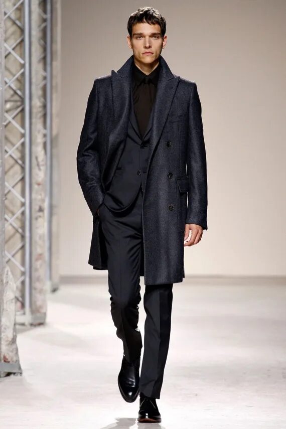 The best selection of luxury brands at Luxury & Vintage Madrid Well dressed men,