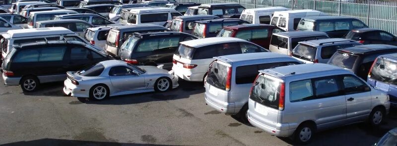 Автомобили с аукционов японии баннер. Японский рынок автомобилей. Аукцион японских автомобилей. Аукцион машин в японии. Континент машина.