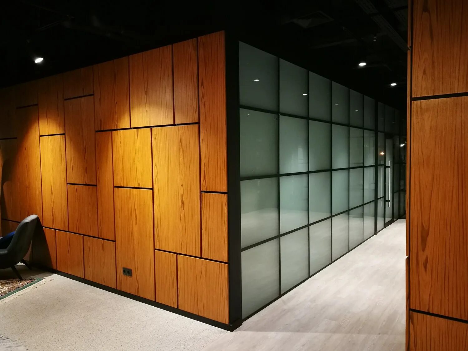 Панели мдф стеновые квадро. Стена из лдсп. Шпонированные панели wallhof wood "тик". Панели лдсп 6000x1000. Стена из лдсп.