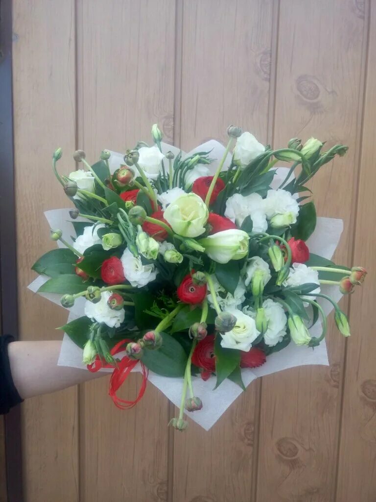 Штоф сысерть ссср. Микрорайон сысерть. Фарфор славянск. Цветы сысерть. А вазочка для девочки или цветок озон.