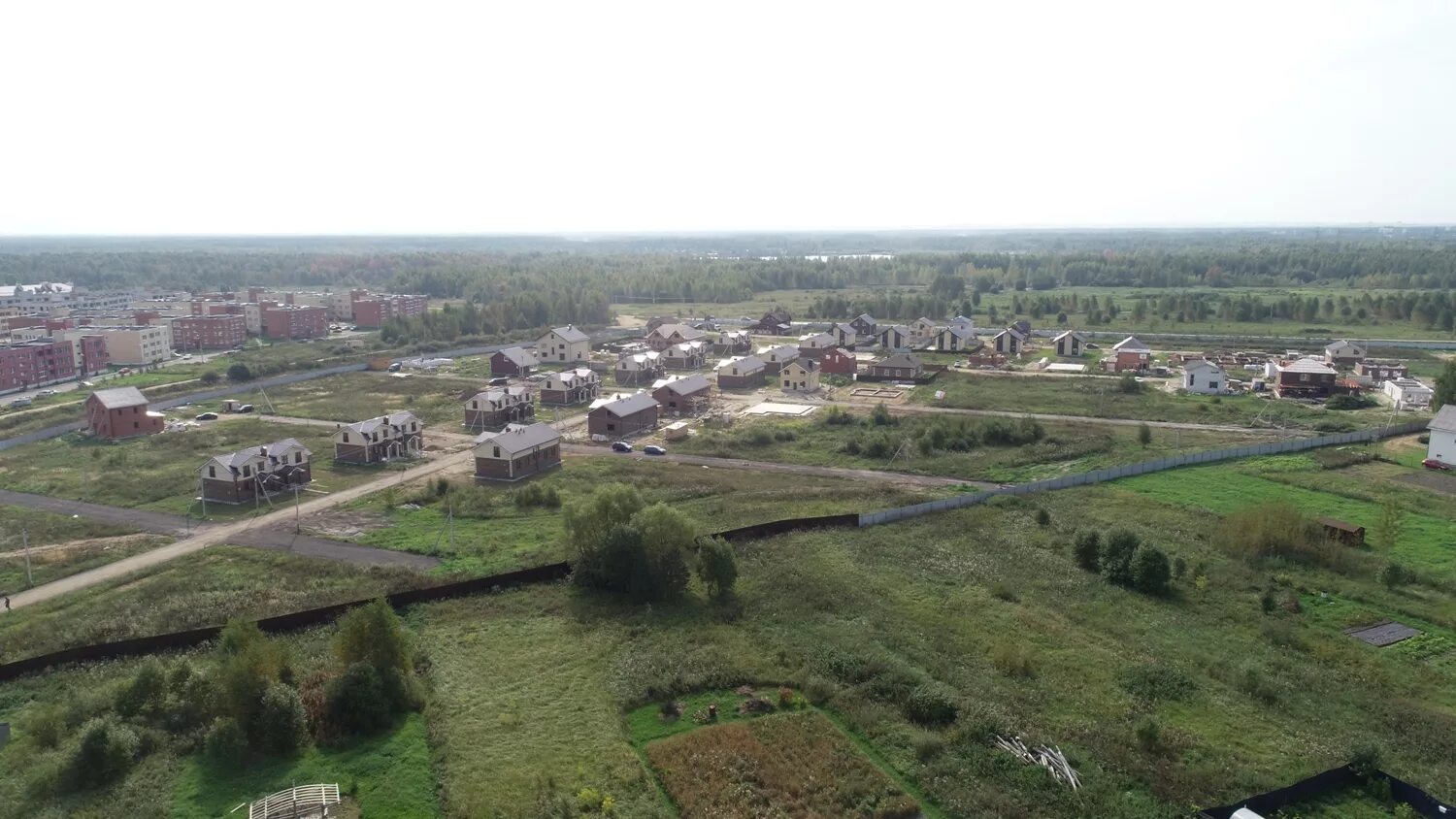 Поселок ярославский. Солнечный Бор Ярославль. Деревня Бор Ярославль. Деревня красный Бор Ярославль. Коттеджный посёлок Борвиха Ярославль деревня Бор.