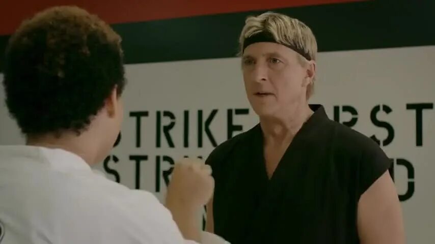 Be quiet логотип. Молчунья mgs 5. Шегги мем. Шегги гифка. Quite post.