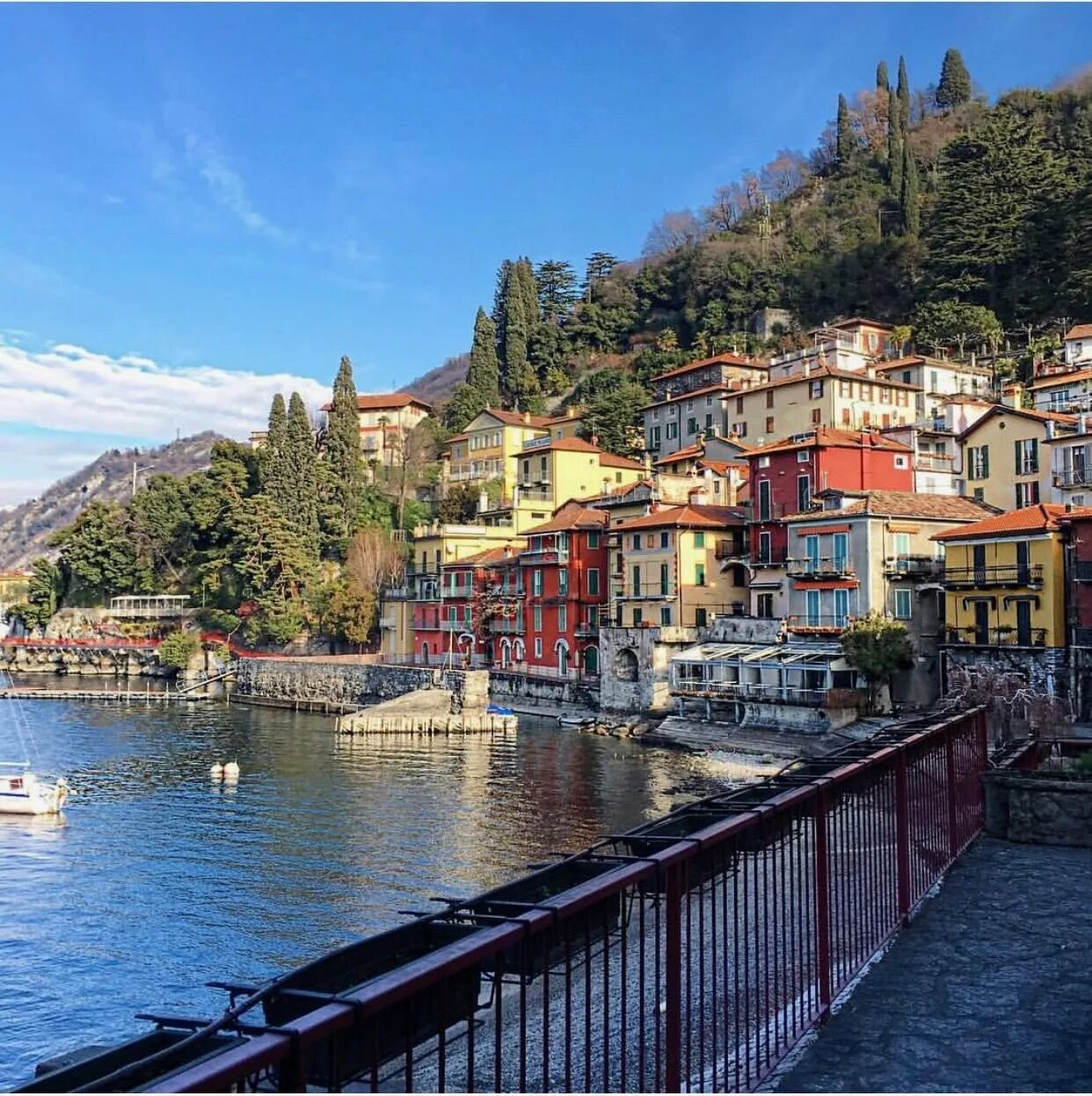 Варенна Комо Италия. Озеро Комо Варенна. Varenna Italy озеро