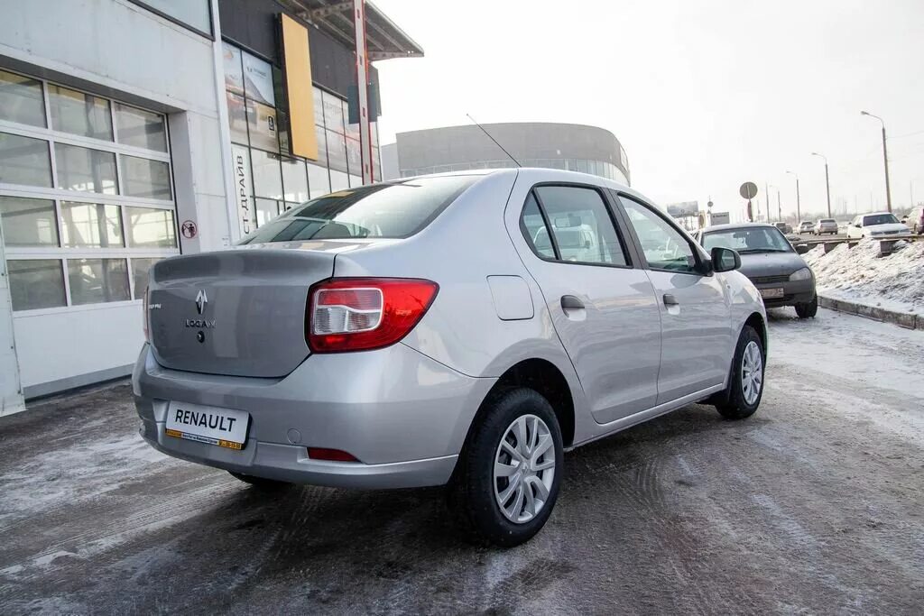 Ренаулт Логан серый. Рено Логан 2 серебристый. Ренаулт Логан 2 серый. Renault Logan 2019. Греем рено логан