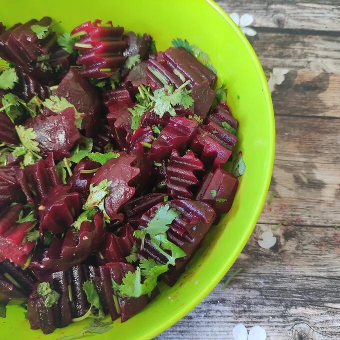 Свекла маринованная со свеклой по грузински. Капуста пелюстка со свеклой. Свекла маринованная со свеклой по грузински. Капуста маринов со свеклой. Капуста гурийская по-грузински.