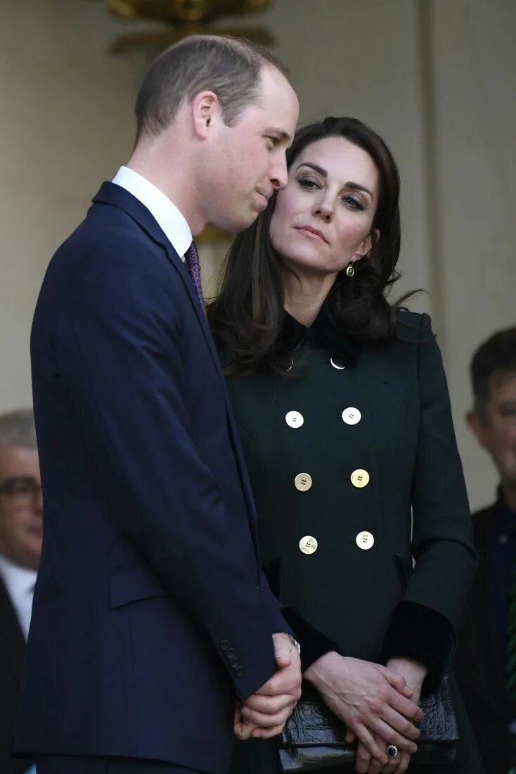 Принц Уильям изменяет Кейт. Принц Уильям измены. Принц изменяет. Фаворитка Уильма.