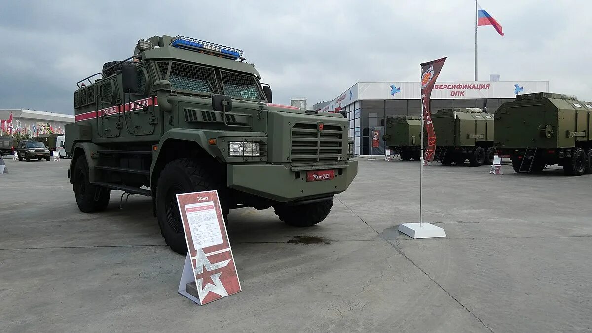 Бронеавтомобиль камаз астейс. Броневик камаз-43501 патруль. Бронеавтомобиль ,,патруль,, астейс. Астейс машина. Бронеавтомобиль ,,патруль,, астейс.