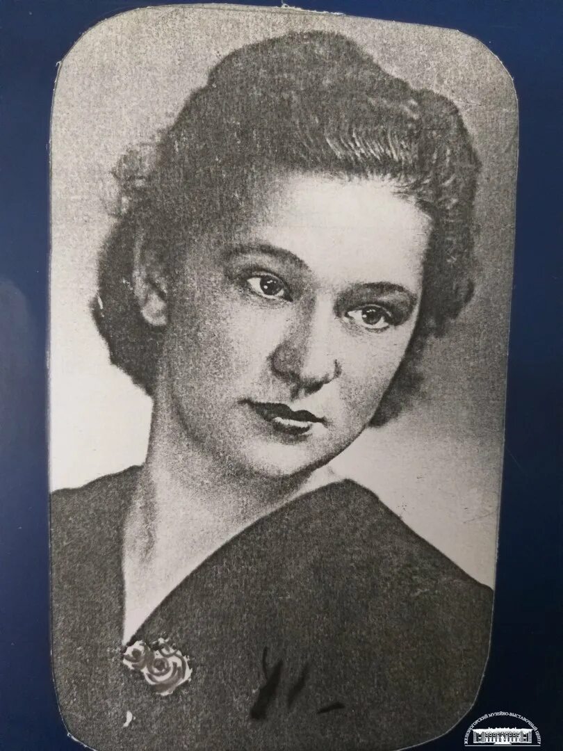 Е обухова. Певица обухова. обухова фото. портрет н.а. обуховой.