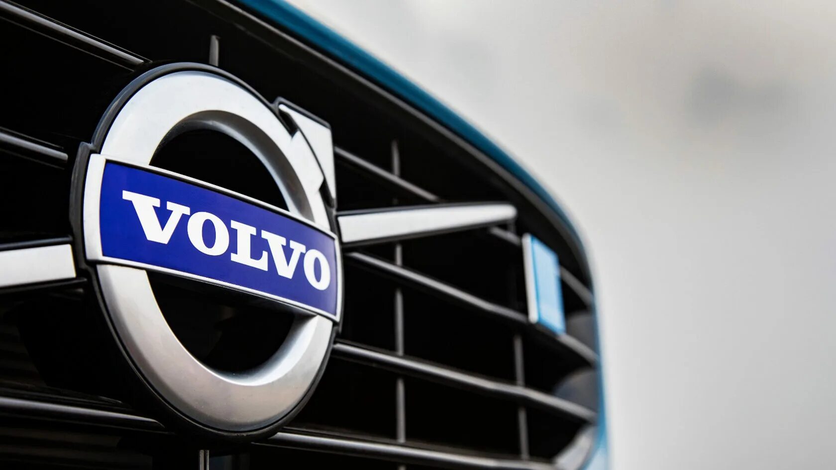 Volvo cars. Вольво d4 эмблема. Марка Вольво значок. Volvo Trucks логотип. Вольво логотип 2020.