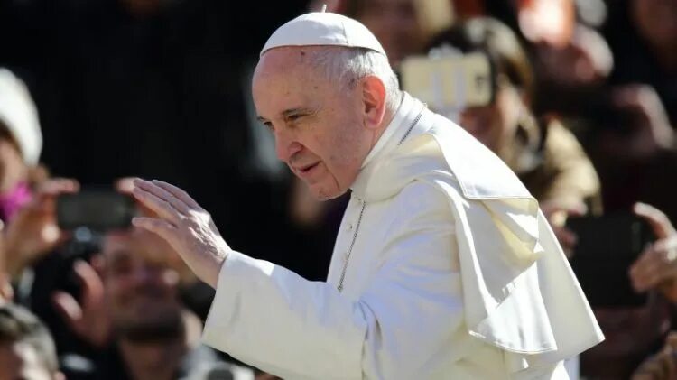 Шапка папы Римского. Шляпа папы Римского. Папа Римский Франциск и ЕС. Папа Римский в белой шапке. Я сделала предложение папе римскому