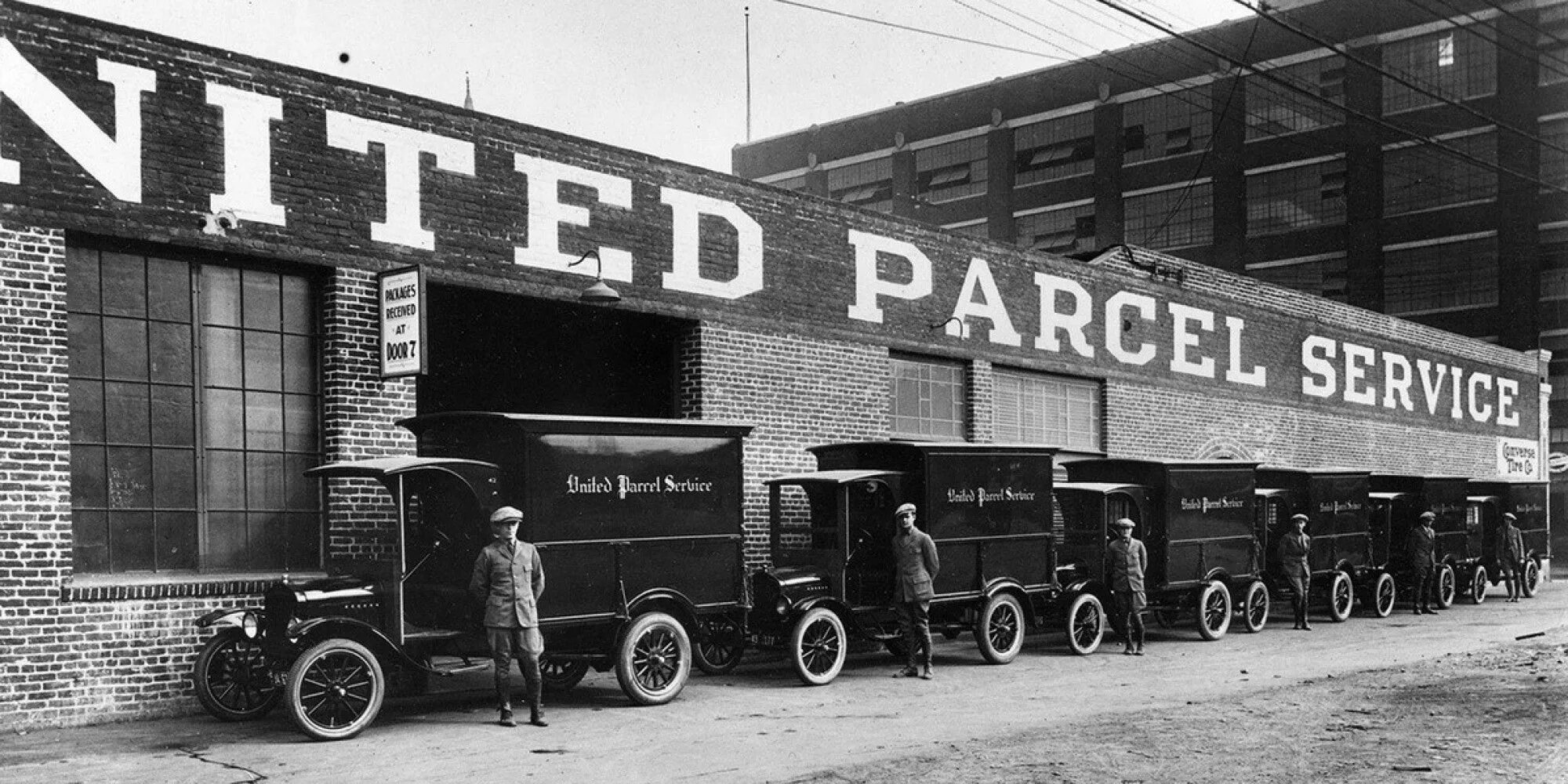 The companies are united. United parcel service. юпс сша. логистическая компания ups. ups почта.