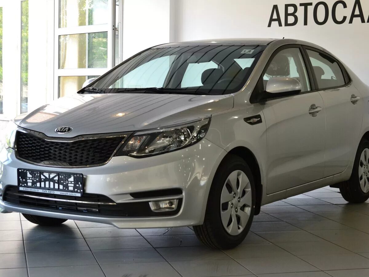 Кия рио 3 поколения. Kia Rio 3 2017. Kia Rio III 2017. Киа Рио седан 2017 года. Kia Rio 2017 Рестайлинг.