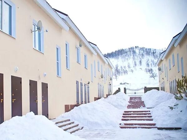 Озера банное снять дом. Банное озеро магнитка бунгало. Новоабзаково базель шале. Шале базель абзаково. Сауна на антоновском руднике.
