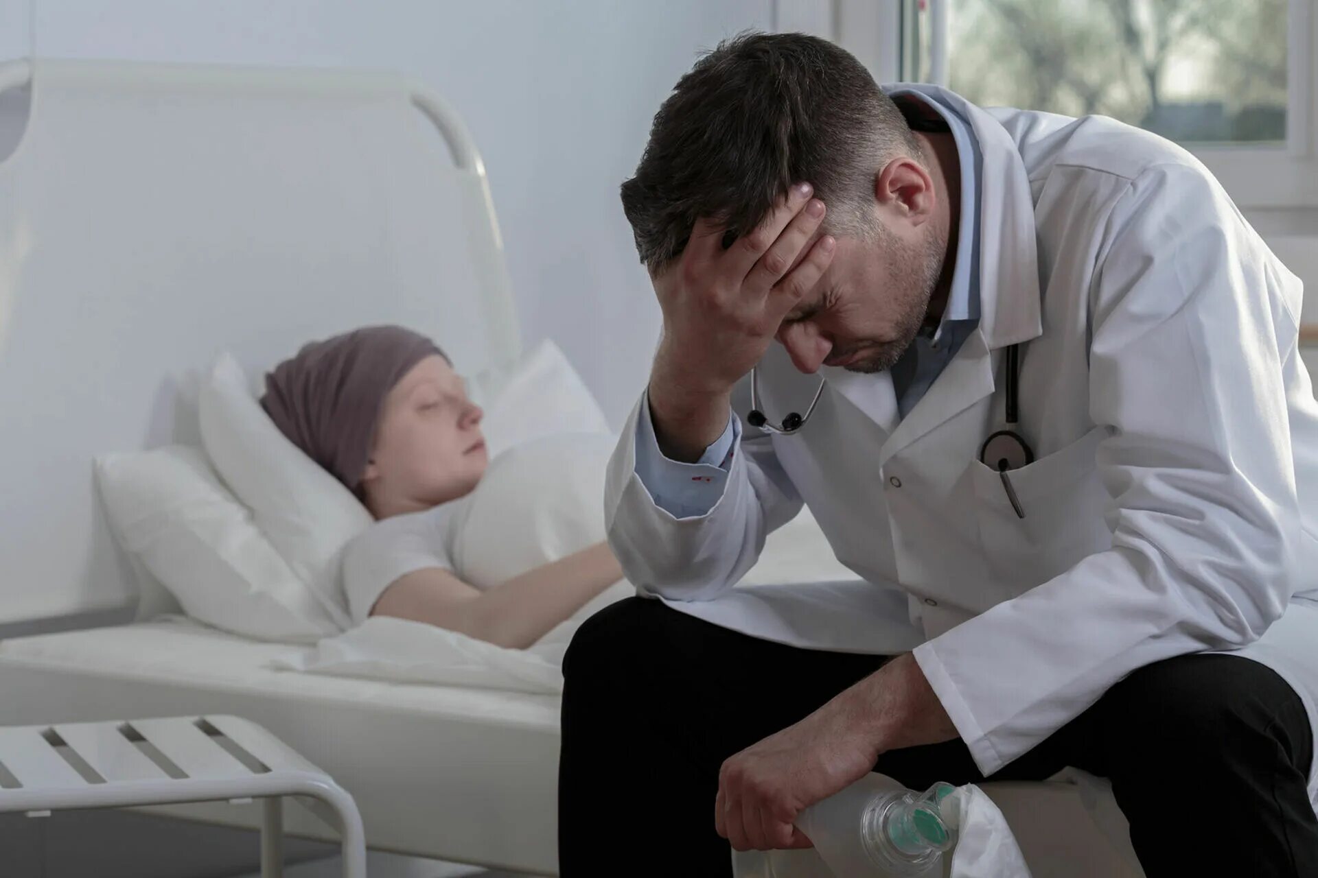 Человек больной спид ои. Умирающий вич людьми. Умирающий вич людьми. Дэвид кирби на смертном одре. Умирающий вич людьми.