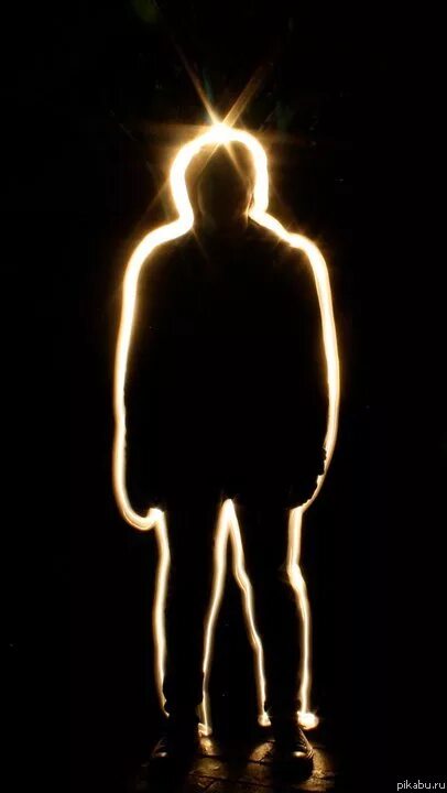 боди арт джона попплтона. боди арт джона попплтона. ультрафиолетовый боди-арт джона попплтона. человек светится в темноте. эффект кирлиана аура человека.
