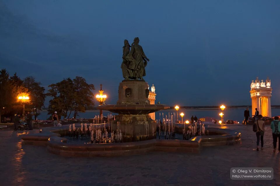 Волгоград вечером