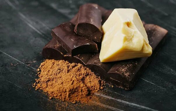 Какао масло и какао тертое рецепт шоколада. Какао масло. Какао масло и какао тертое. Какао масло для шоколада. Масло сливочное шоколадное.