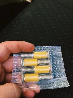 Бесшумные болты