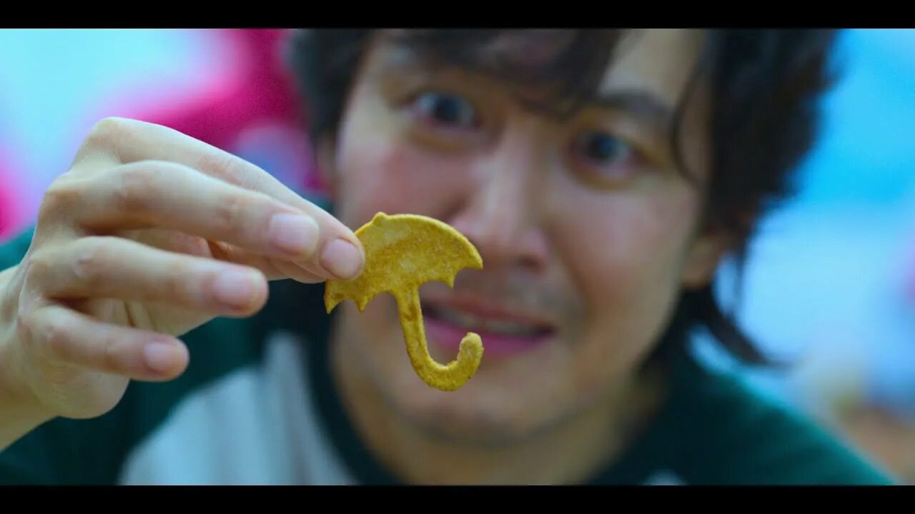 Фильм про гигантского кальмара. Гигантский кальмар кракен. Покажи видео игры кальмара. Кальмар. Антарктический гигантский кальмар.