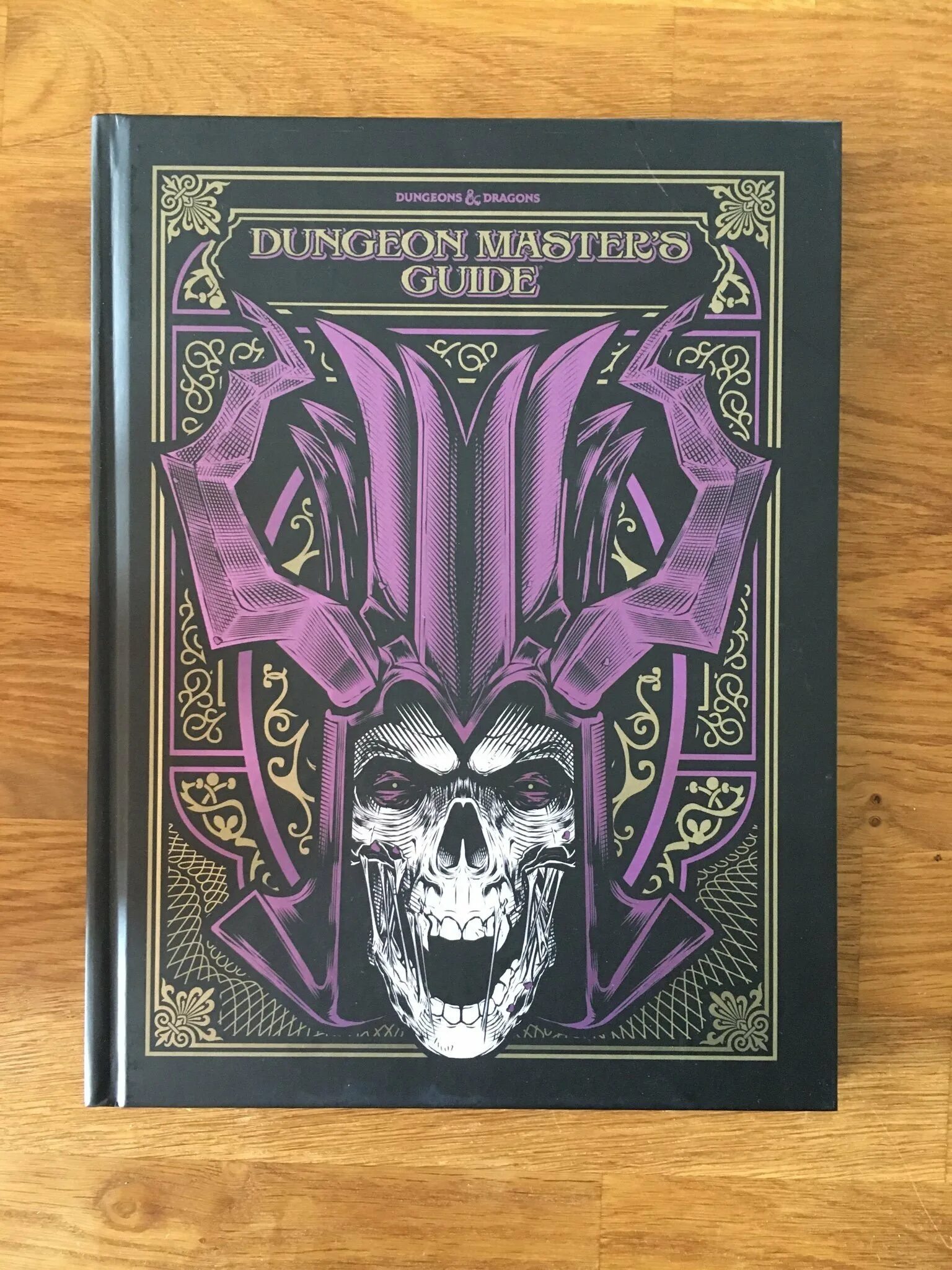 Мастер подземелий. Dungeon Master. Dungeon Master Guide. Dungeon Master кто это.