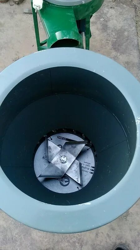 соломорезка рвс 1500. дробилка сенорезка. соломорезка дробилка. траворезка сенорезка. траворезка сенорезка.