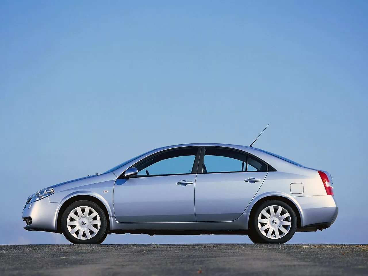 Nissan primera p12 седан. Nissan primera р12 седан. Nissan primera p12 liftback. 12 ниссана. 12 ниссана.