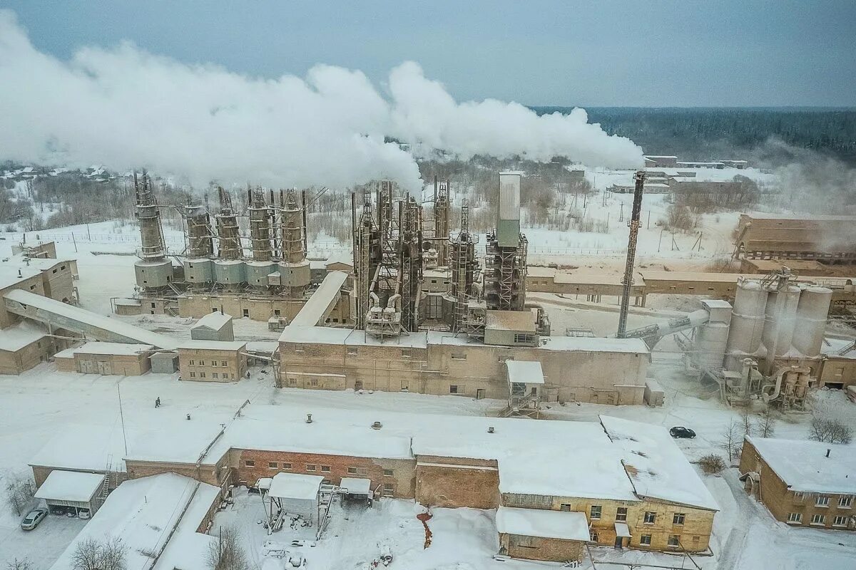 Погода в угловке новгородской области на 10. Угловка известковый завод. Известковый завод в Новгородской области. Угловский известковый комбинат Новгородская область. Завод в Угловке Новгородской области.