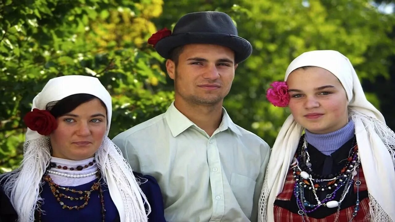 Гагауз национальность какая. Нация гагауз. гагаузия гагаузы. молдова народ гагаузы. народности молдавии гагаузы.
