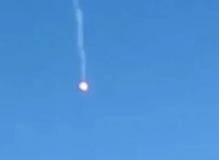 Красный огонек в небе