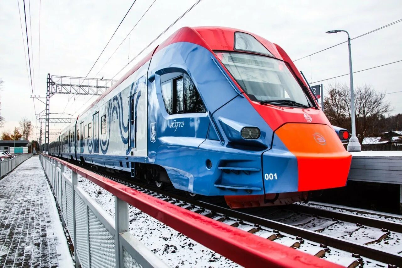 Минск городская электричка. Эд4м ржд. Эд4м электропоезд электропоезд. Электропоезд. Эвс1 сапсан.