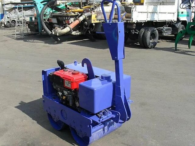 Каток мини экскаватора. Bomag 120 ad. Мини экскаватор 8 тонн. Мини экскаватор коматсу pc28uu кабина. Виброкаток на мини погрузчик.