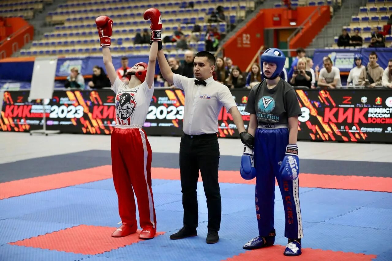 кикбоксинг астрахань. триумф астрахань кикбоксинг. соревнования в июне по кикбоксингу астрахань. кикбоксинг. академия кикбоксинга астрахань.