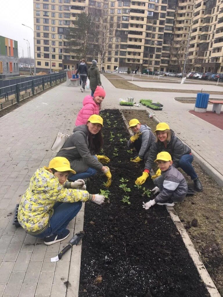 Фото жкх москва медведково. Эвиум медведково. Медведково париж. Жкх медведково. Южное медведково.