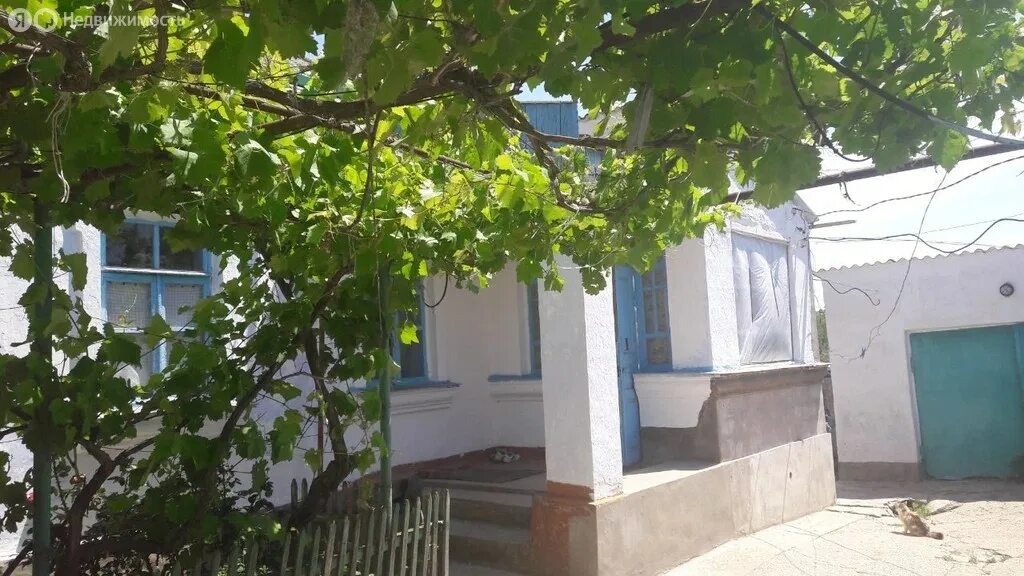 Село войково крым. Керчь дом войково. Керчь дом войково. Войково керчь. Село войково крым.