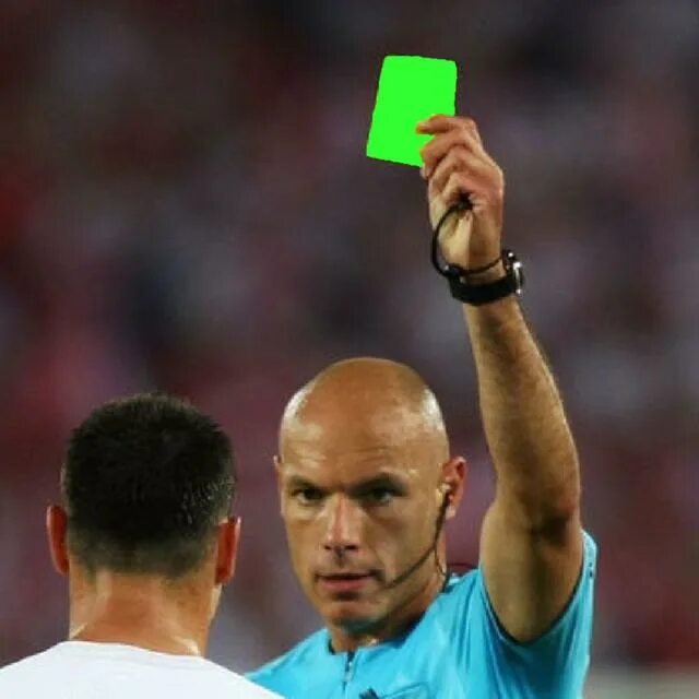 Зеленая карточка в футболе. Футбольные штрафные карточки. Красная карточка в футболе. Желтая и красная карточка в футболе.