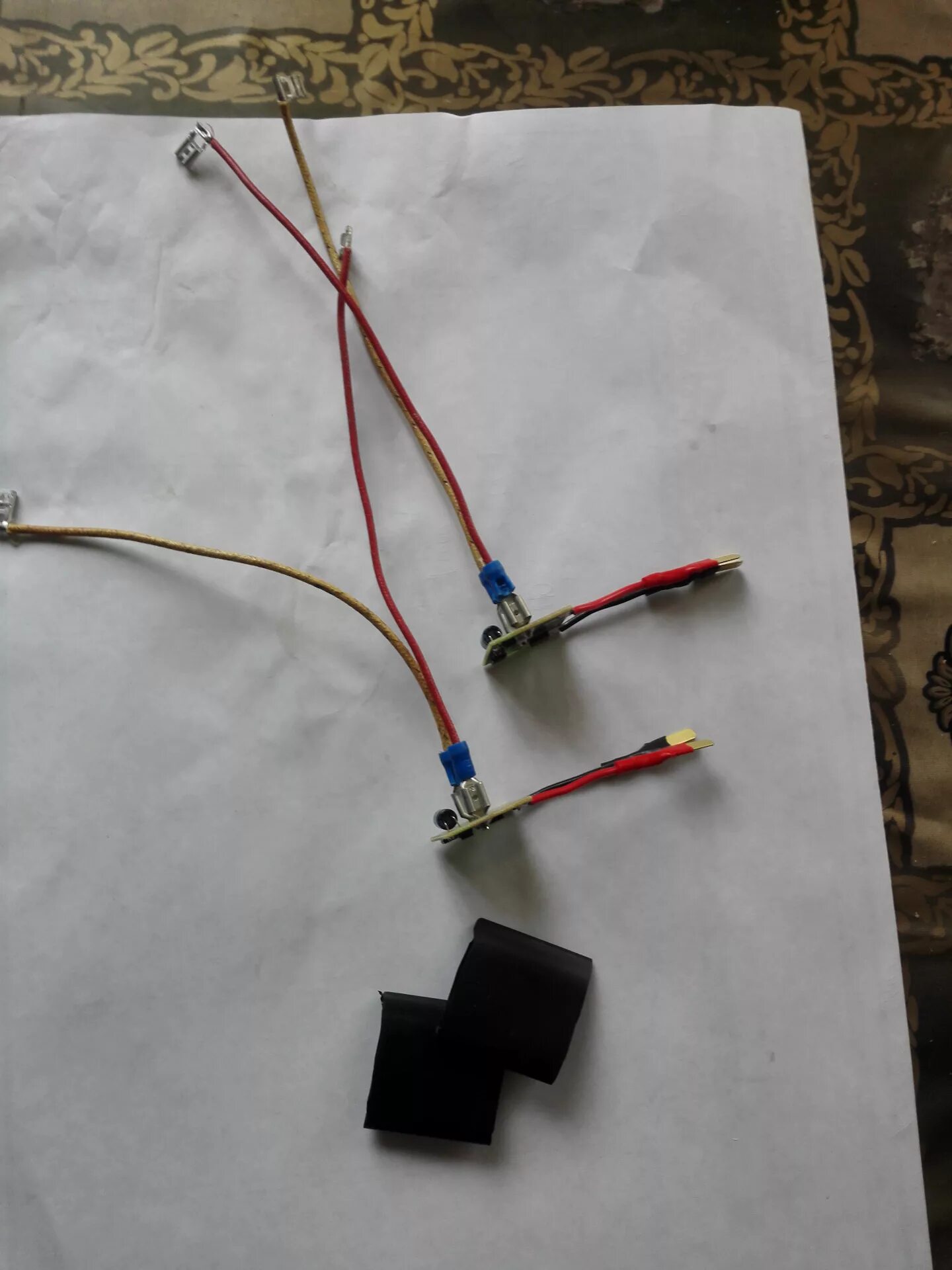 Плавный розжиг ламп в авто кт815. Плавный розжиг галогеновых ламп 12 вольт н4. Плавный розжиг галогеновых ламп 12 вольт н4. Розжиг галогеновых ламп. Модуль плавного розжига h4.