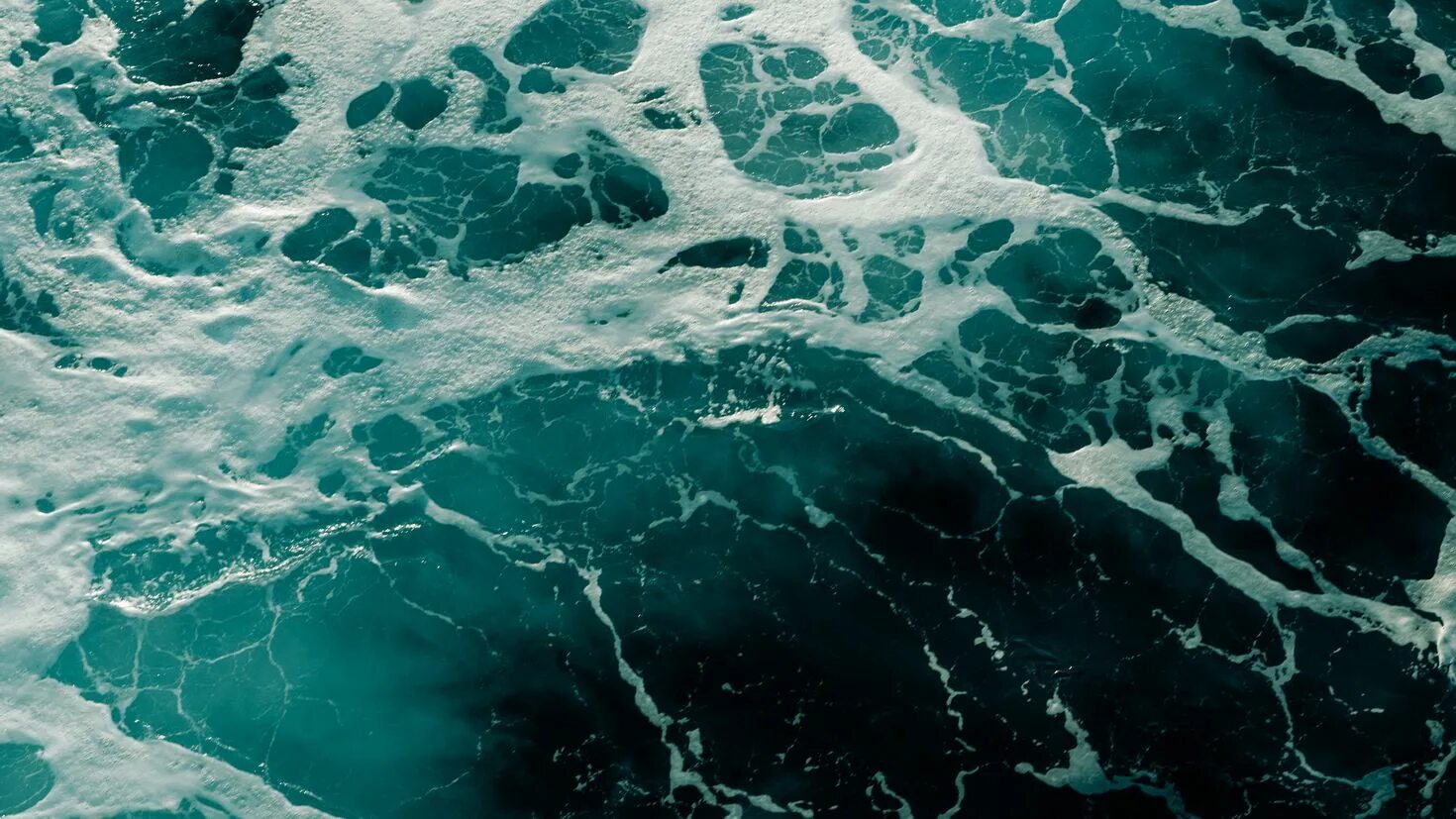 Sea foam. Море, волны. Sea foam. Морская пена. Брызги моря.